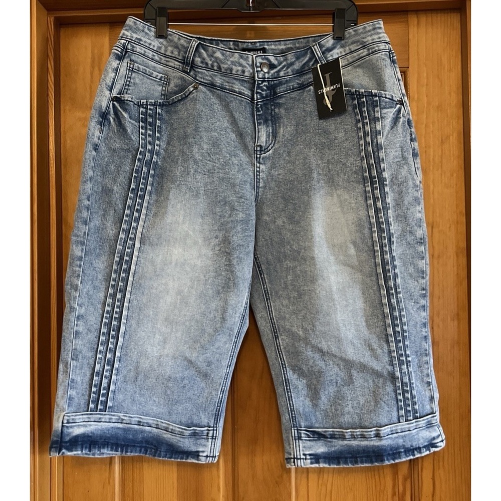 Flamingals Women's Barrel Leg Jeans Capri Light Wash Detailed Sz 3Xl